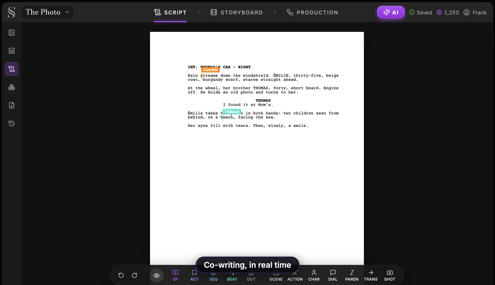 Jede Person hat auf der Seite einen benannten, farbigen Cursor. Script-Tab von Das Foto mit zwei Live-Cursorn Camille und Thibaut auf der Seite, der schwebenden Leiste unten und dem Hinweis auf gemeinsames Schreiben in Echtzeit